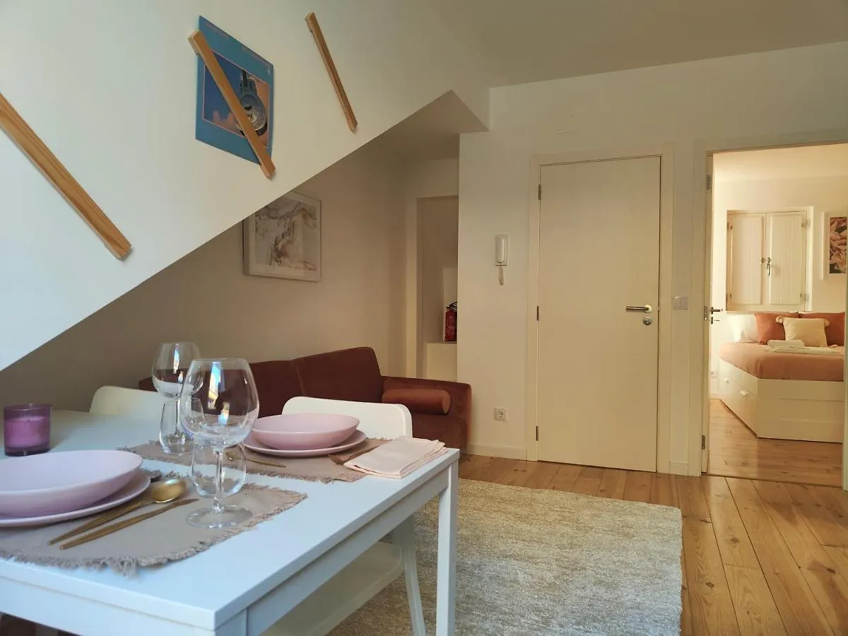 Rose Essence Aparment - Exceptional Balcony Apartment Coimbra